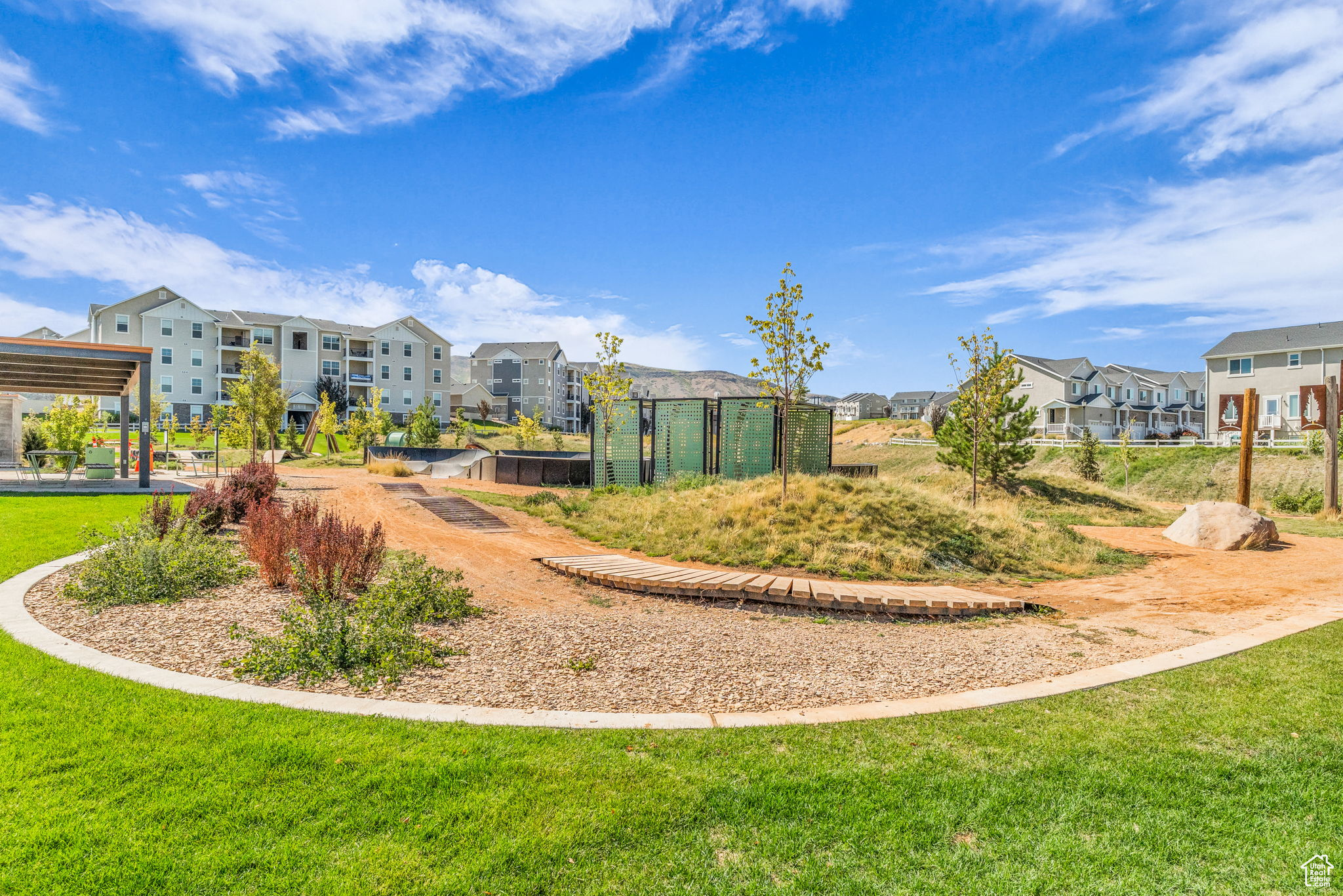 SADDLEBROOK - Residential