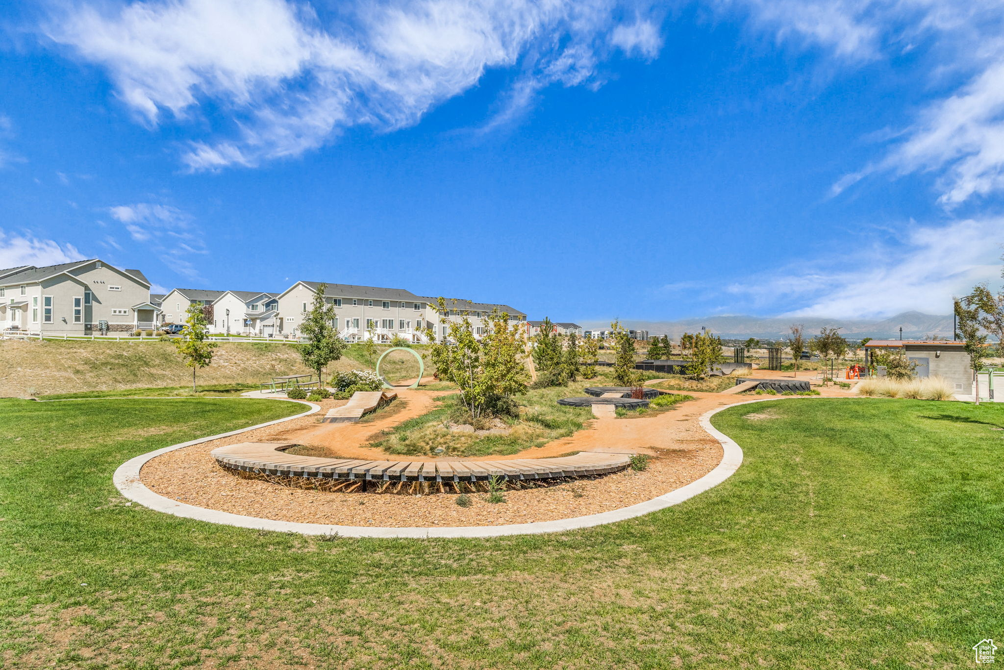 SADDLEBROOK - Residential