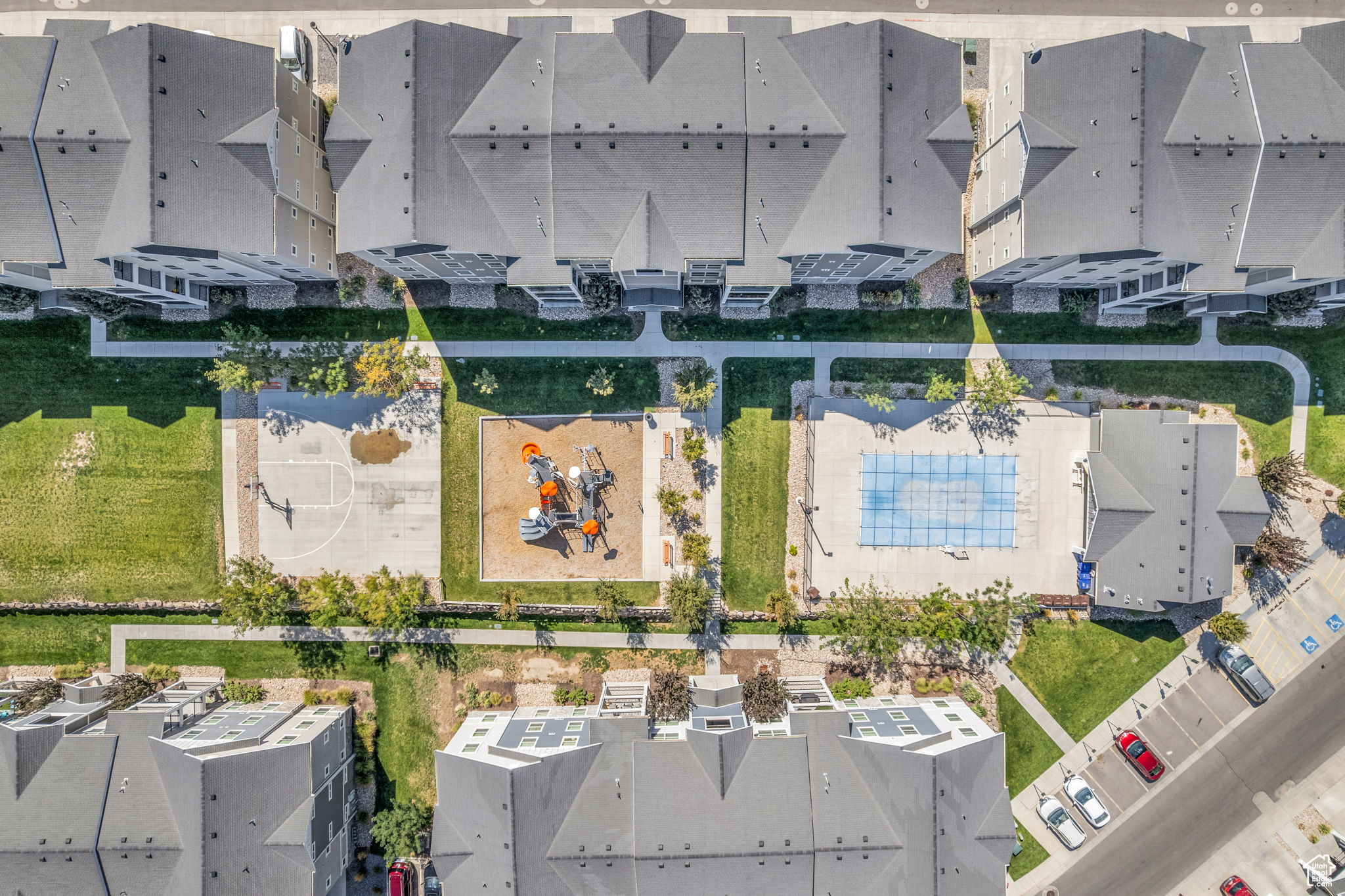 SADDLEBROOK - Residential