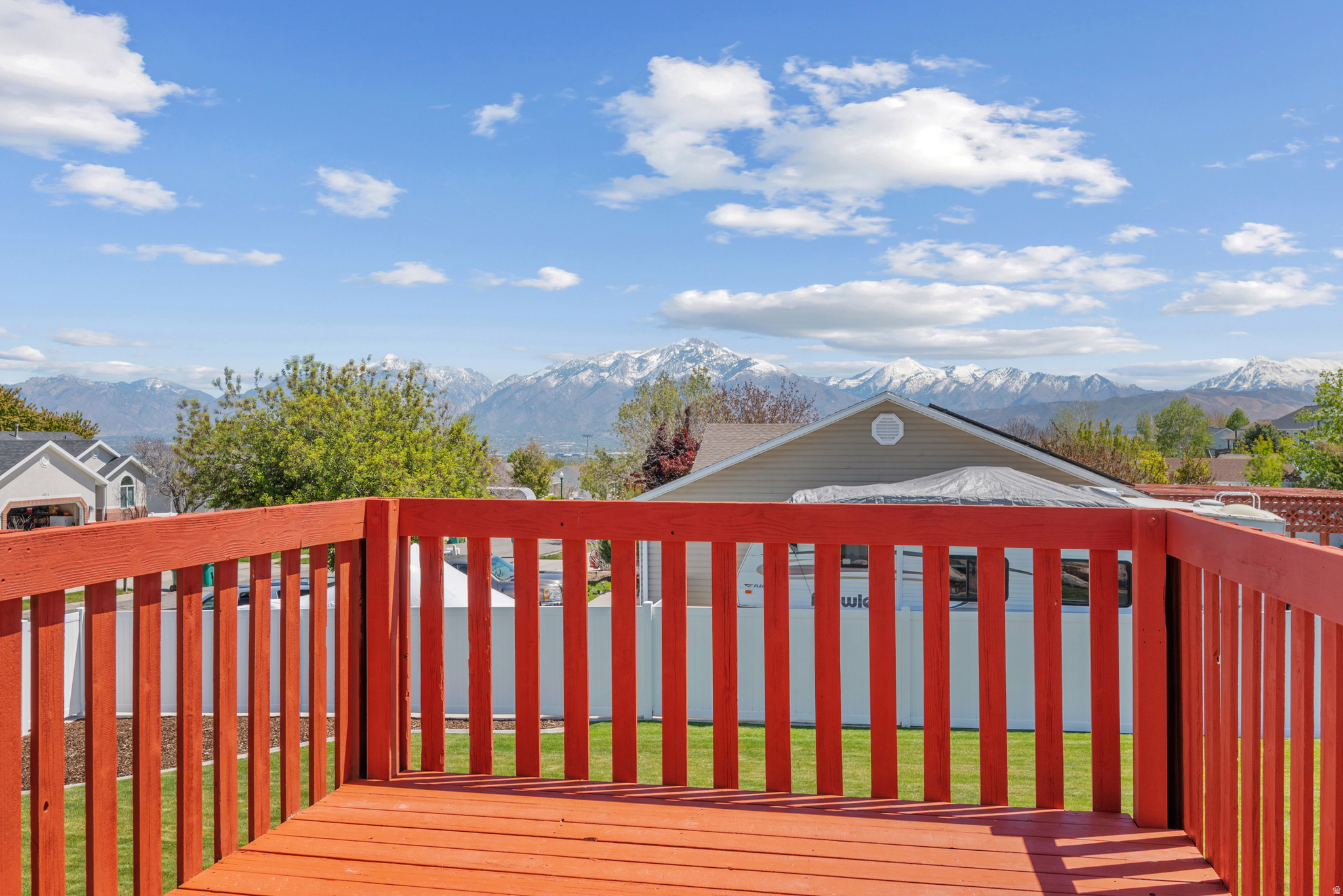 THE FOOTHILLS - Residential