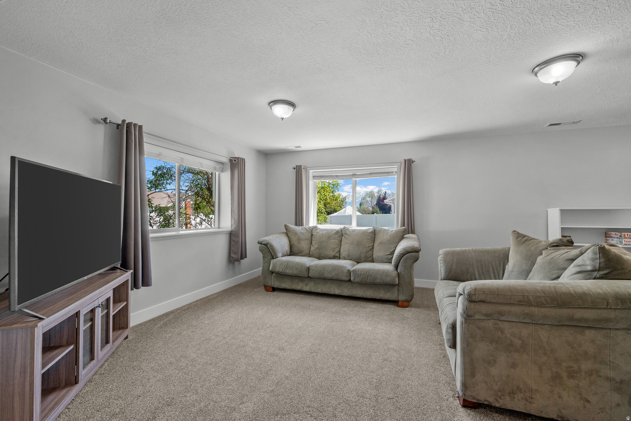 THE FOOTHILLS - Residential