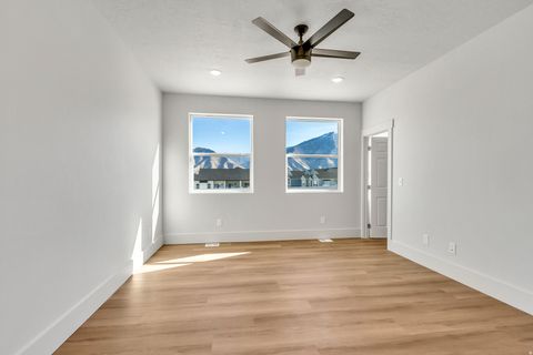 Tiny photo for 547 N HAVEN DR, Mapleton, UT 84664 (MLS # 2130658)