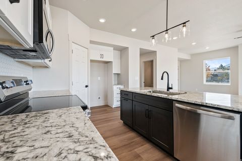 Tiny photo for 547 N HAVEN DR, Mapleton, UT 84664 (MLS # 2130658)