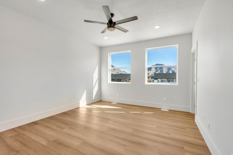 Tiny photo for 547 N HAVEN DR, Mapleton, UT 84664 (MLS # 2130658)