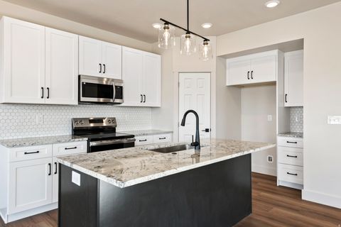 Tiny photo for 547 N HAVEN DR, Mapleton, UT 84664 (MLS # 2130658)