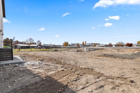 Tiny photo for 547 N HAVEN DR, Mapleton, UT 84664 (MLS # 2130658)