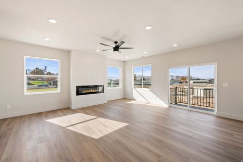 Tiny photo for 547 N HAVEN DR, Mapleton, UT 84664 (MLS # 2130658)