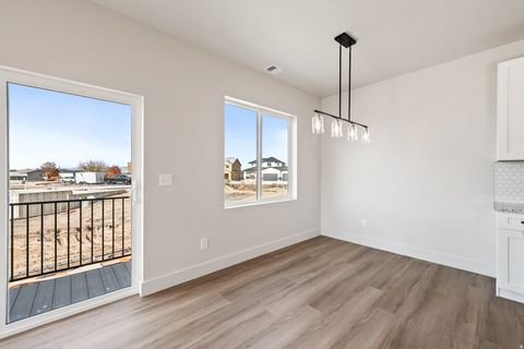 Tiny photo for 547 N HAVEN DR, Mapleton, UT 84664 (MLS # 2130658)