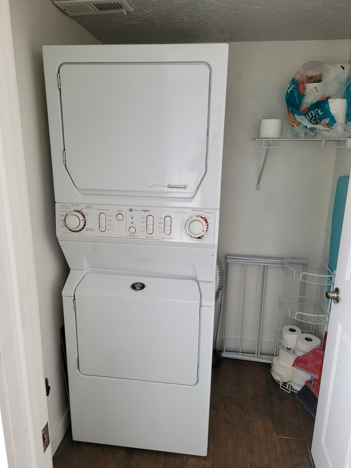 HIGHLAND HILLS - Residential