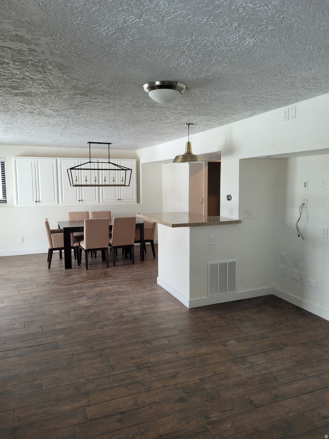 HIGHLAND HILLS - Residential