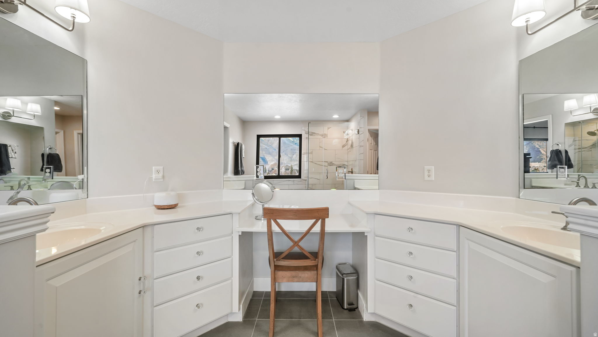 HIGHLAND HILLS - Residential