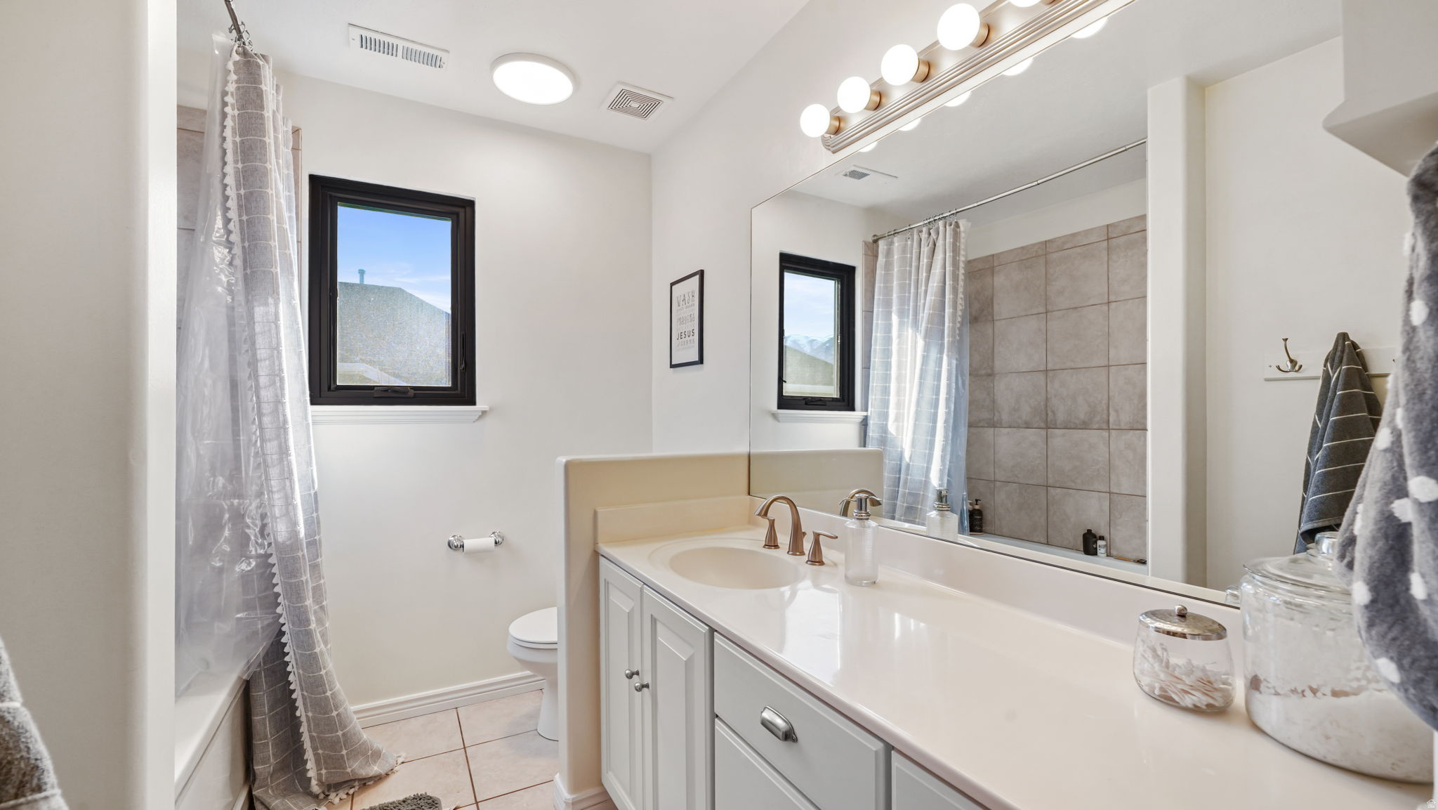 HIGHLAND HILLS - Residential