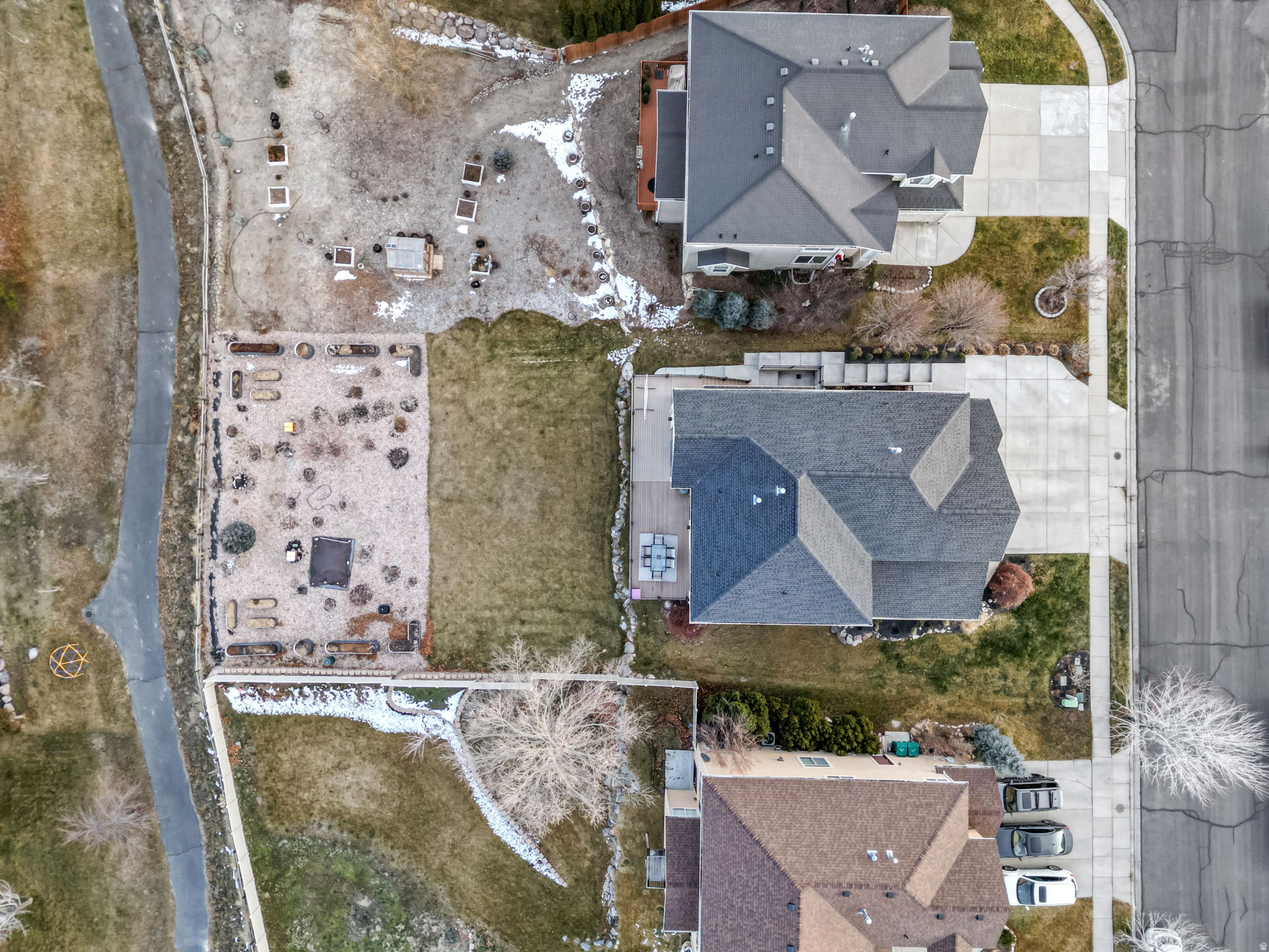 HIGHLAND HILLS - Residential