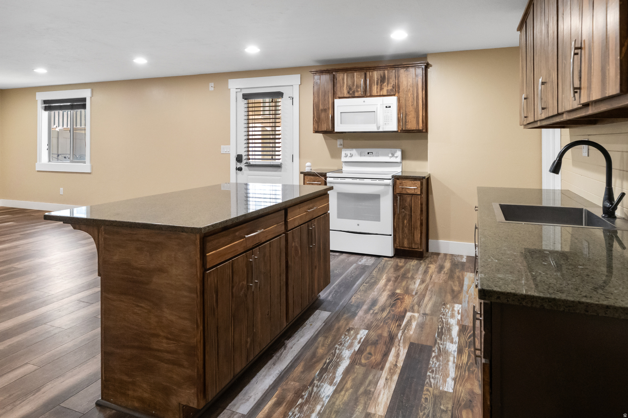 VILLAGE PUD - Residential