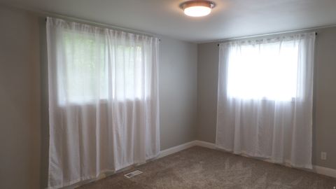 Tiny photo for 388 E 6220 S, Murray, UT 84107 (MLS # 2158538)