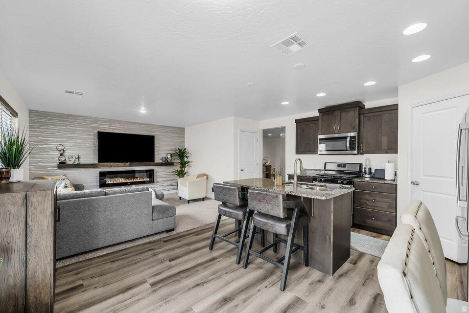 FOSSIL HILLS TOWNHOMES PH 5AND6 - Residential