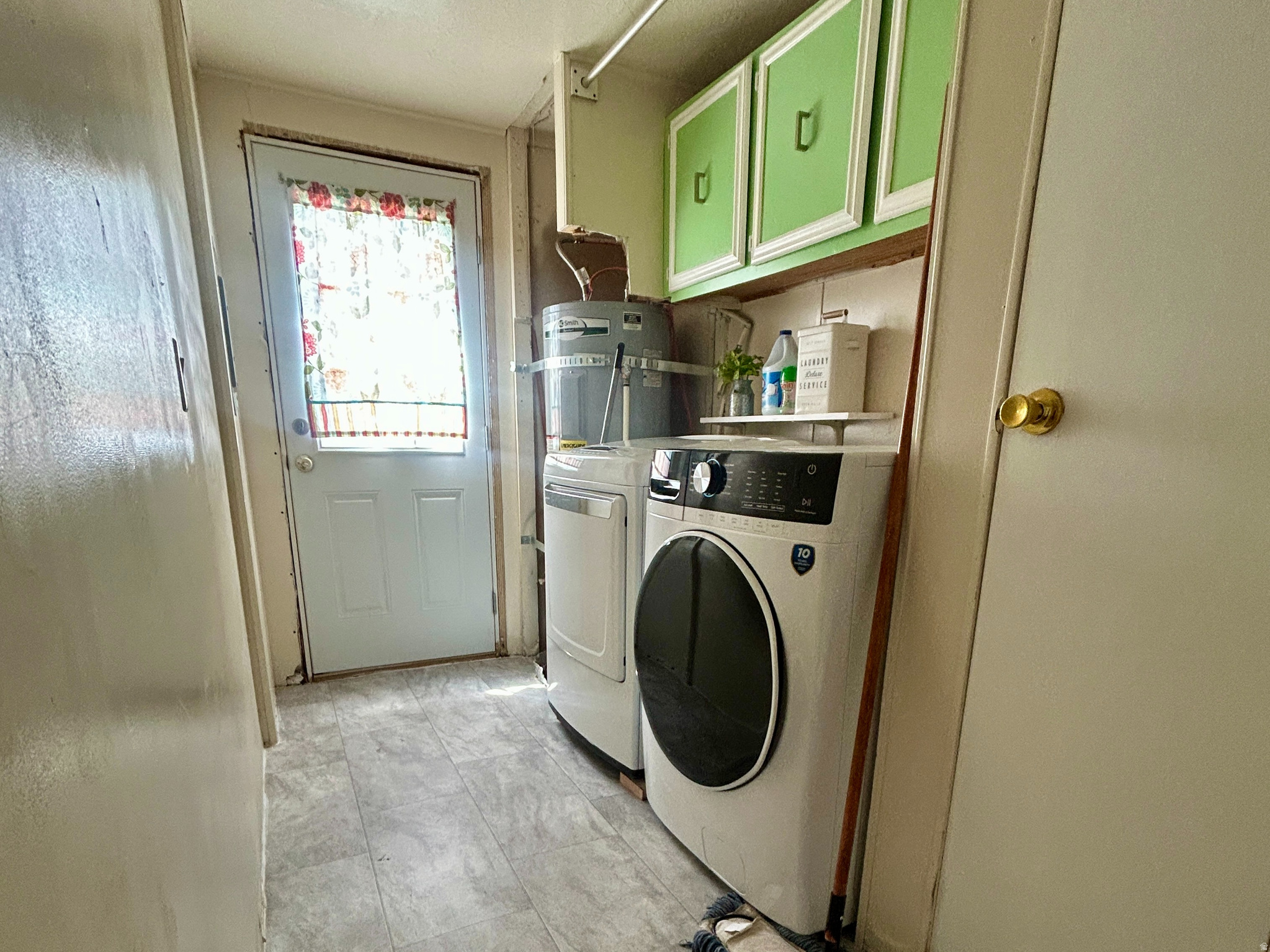 EAST MEADOWS MOBILE HOME PARK - Residential