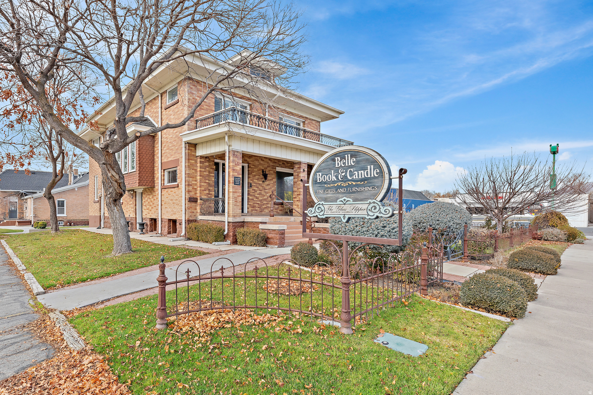 CUSHING - Commercial Sale