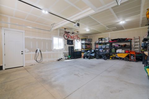 Tiny photo for 179 E TWIN HOLLOW DR #19, Mapleton, UT 84664 (MLS # 2153715)