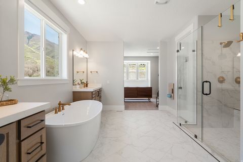 Tiny photo for 179 E TWIN HOLLOW DR #19, Mapleton, UT 84664 (MLS # 2153715)
