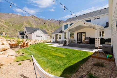 Tiny photo for 179 E TWIN HOLLOW DR #19, Mapleton, UT 84664 (MLS # 2153715)