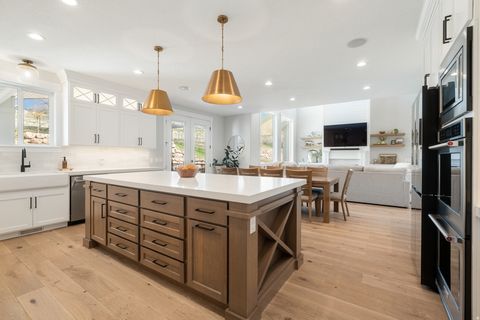 Tiny photo for 179 E TWIN HOLLOW DR #19, Mapleton, UT 84664 (MLS # 2153715)