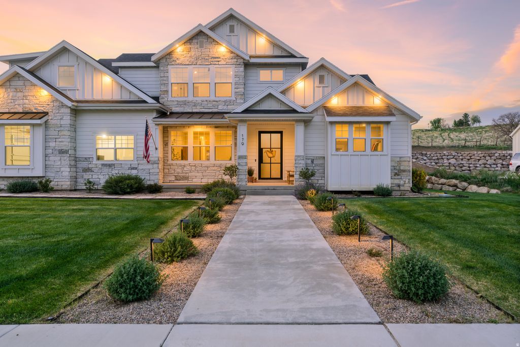 Photo of 179 E TWIN HOLLOW DR #19, Mapleton, UT 84664 (MLS # 2153715)