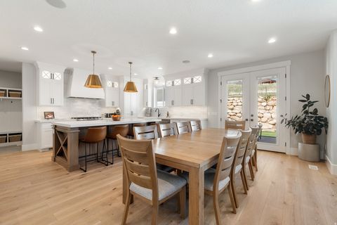 Tiny photo for 179 E TWIN HOLLOW DR #19, Mapleton, UT 84664 (MLS # 2153715)