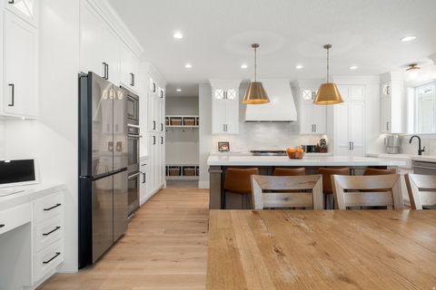 Tiny photo for 179 E TWIN HOLLOW DR #19, Mapleton, UT 84664 (MLS # 2153715)