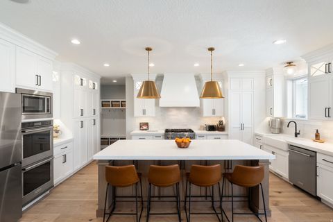 Tiny photo for 179 E TWIN HOLLOW DR #19, Mapleton, UT 84664 (MLS # 2153715)