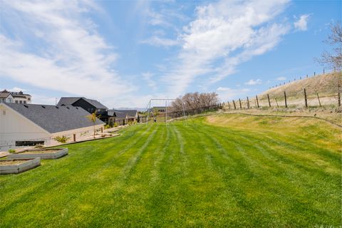 Tiny photo for 179 E TWIN HOLLOW DR #19, Mapleton, UT 84664 (MLS # 2153715)