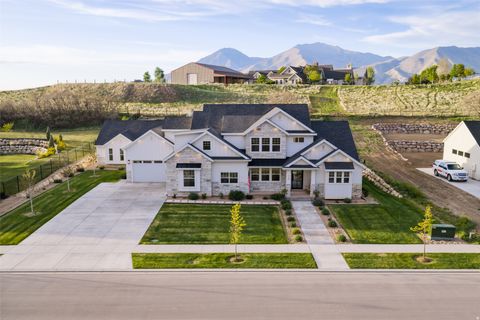 Tiny photo for 179 E TWIN HOLLOW DR #19, Mapleton, UT 84664 (MLS # 2153715)