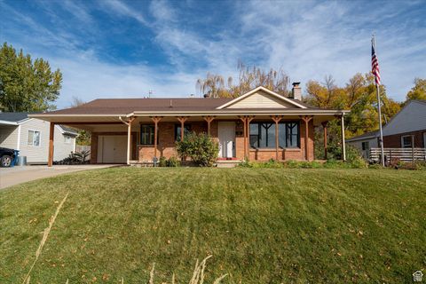 Photo of 422 N 100 E, Kaysville, UT 84037 (MLS # 2119579) Photo of 422 N 100 E, Kaysville, UT 84037 (MLS # 2119579)