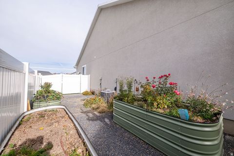 Tiny photo for 589 E GREEN SPRINGS WAY, South Weber, UT 84405 (MLS # 2123641)