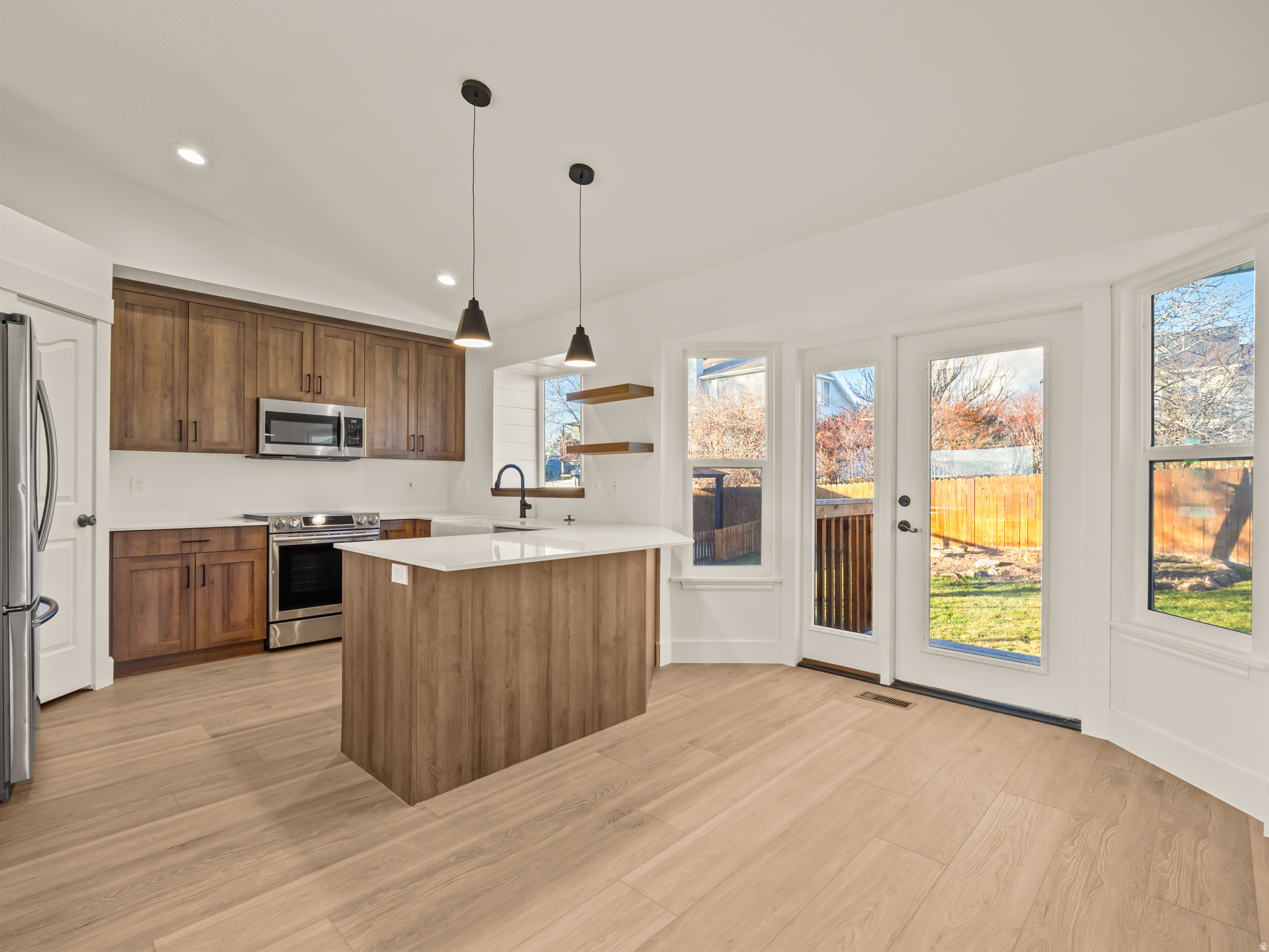 RIDGEPOINT - Residential