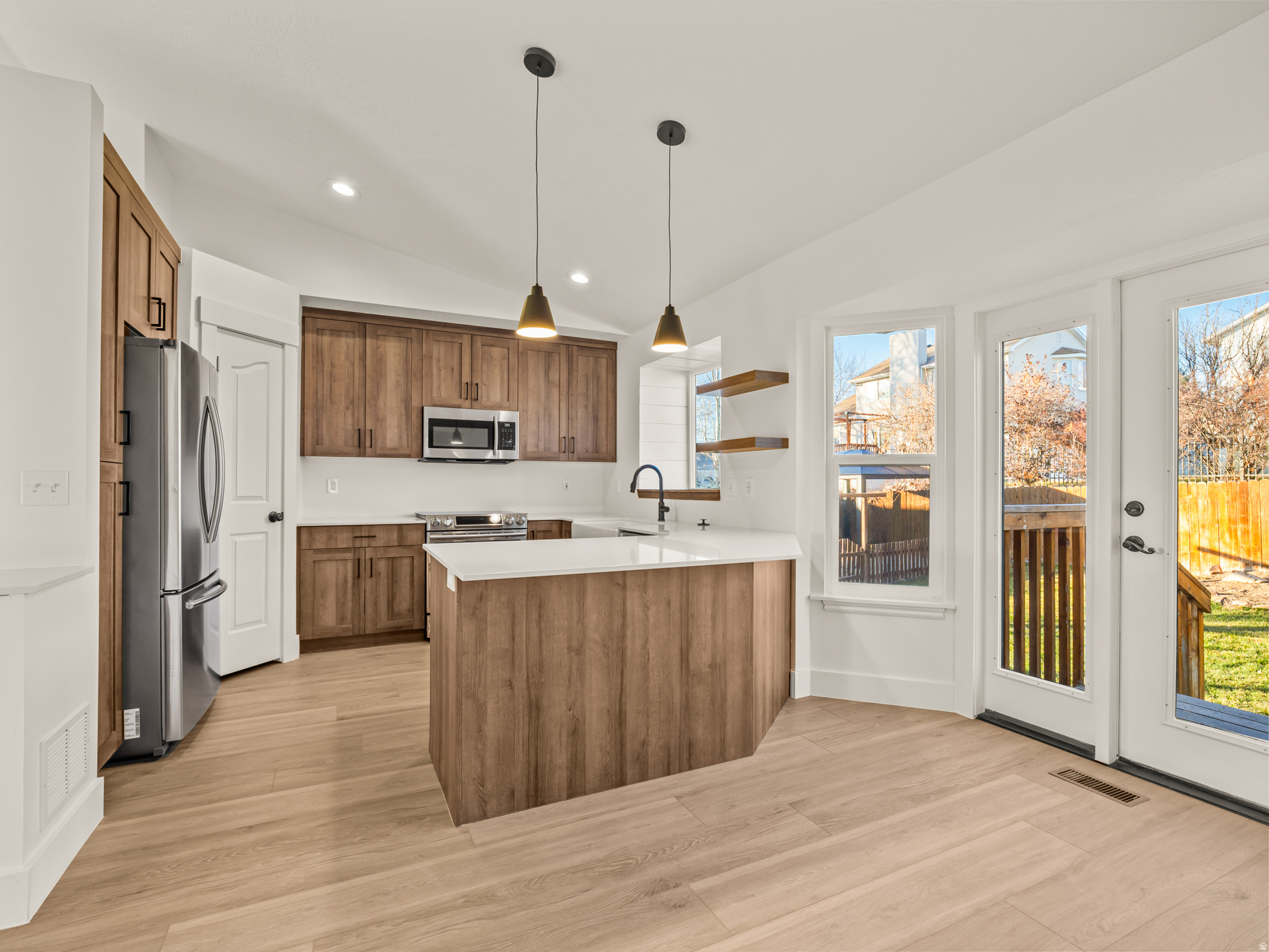 RIDGEPOINT - Residential