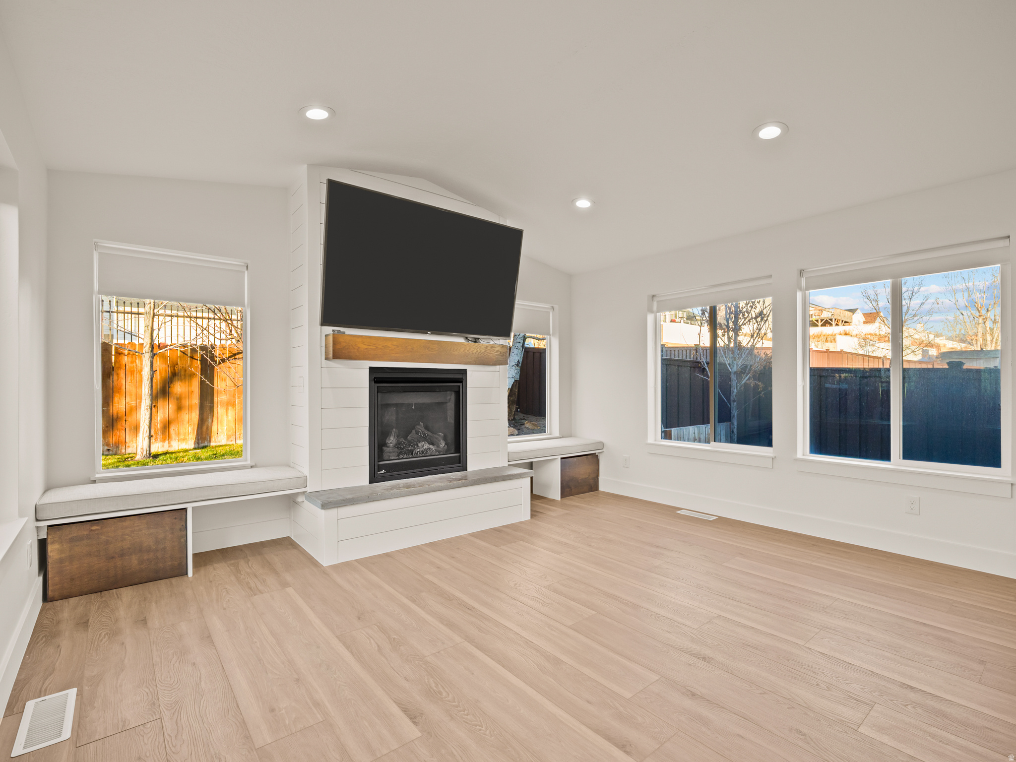 RIDGEPOINT - Residential