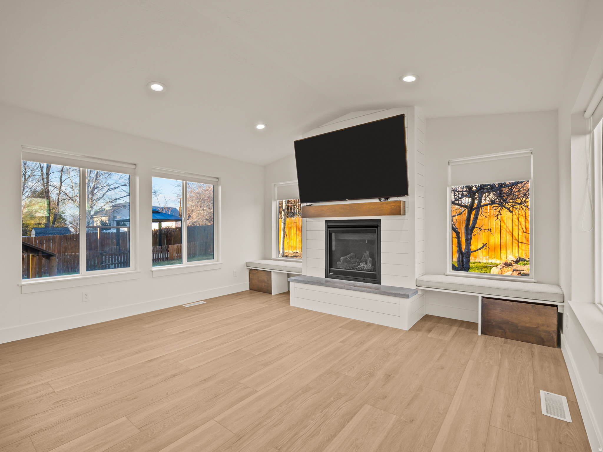 RIDGEPOINT - Residential