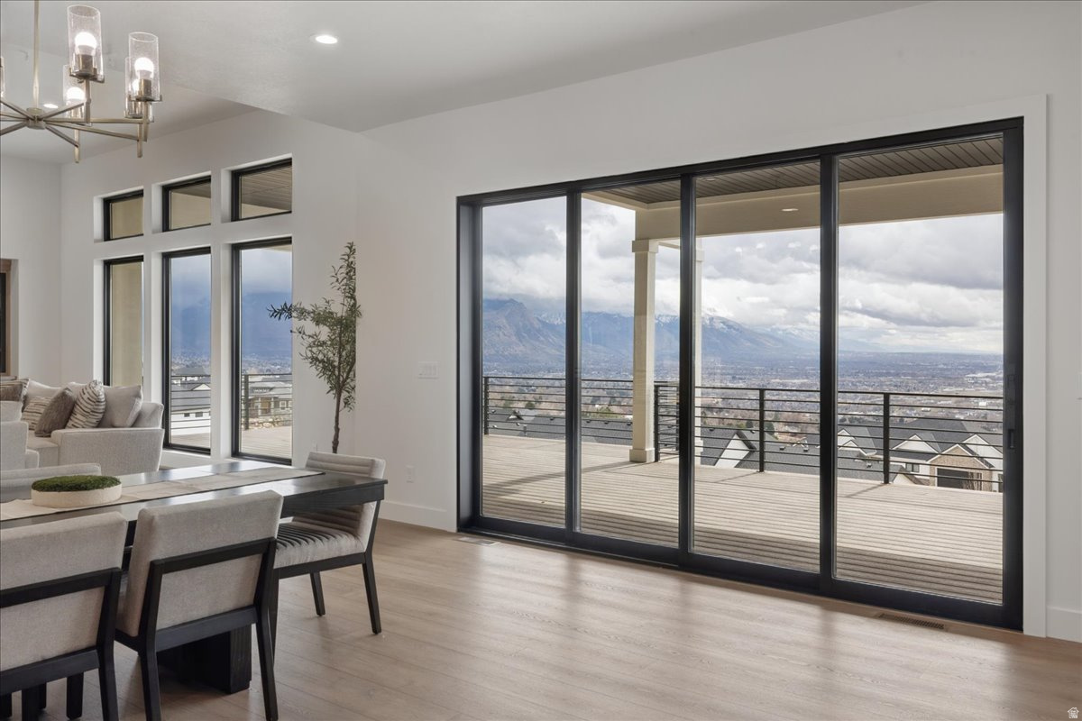 DEER CREST - Residential