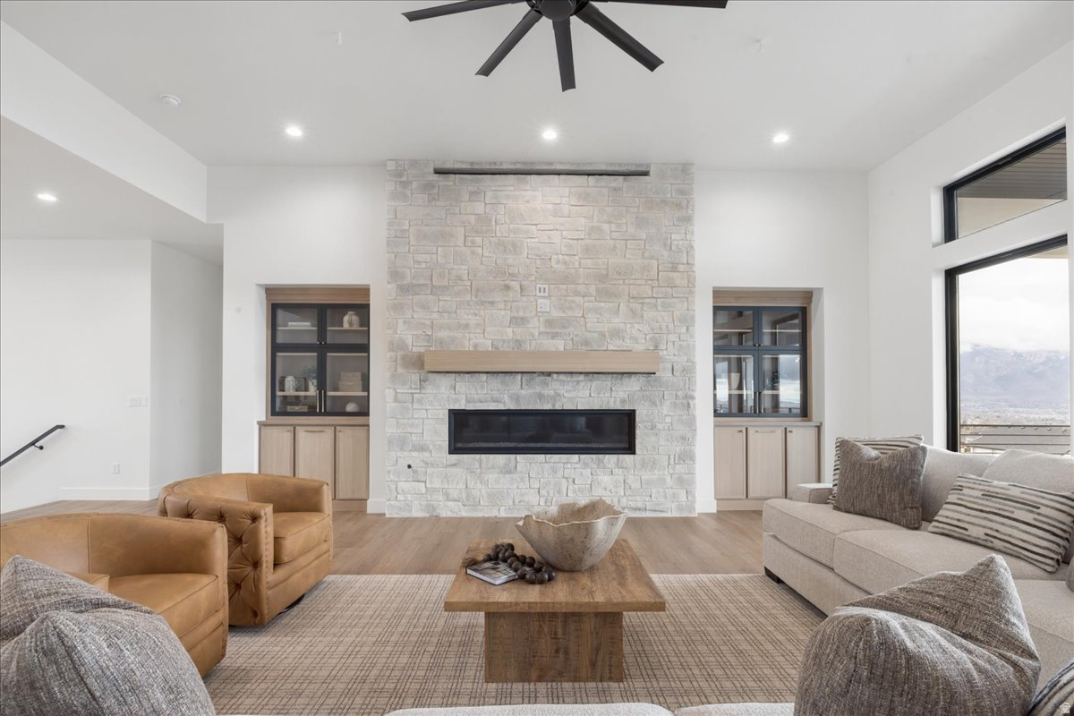 DEER CREST - Residential