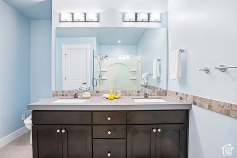 Tiny photo for 669 E FALCONER CT S, Draper, UT 84020 (MLS # 2181268)