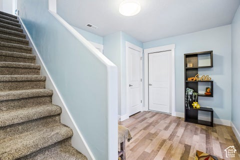 Tiny photo for 669 E FALCONER CT S, Draper, UT 84020 (MLS # 2181268)