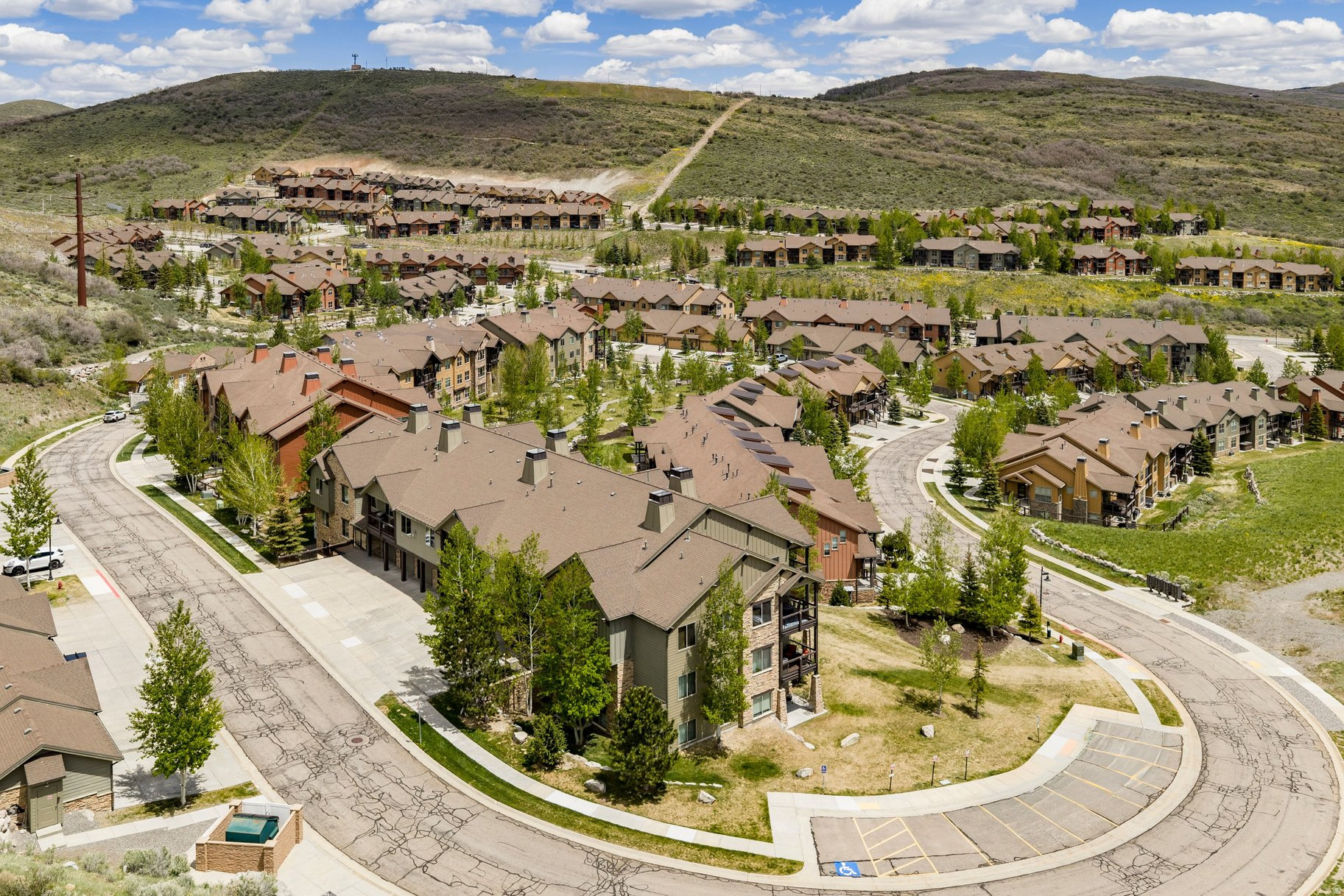 BLACK ROCK RIDGE - Residential
