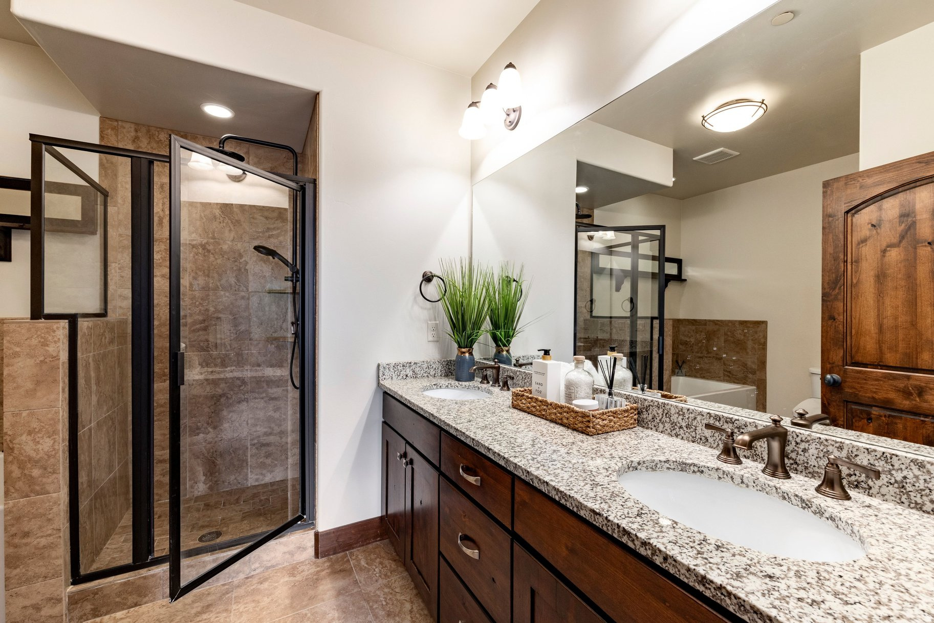BLACK ROCK RIDGE - Residential