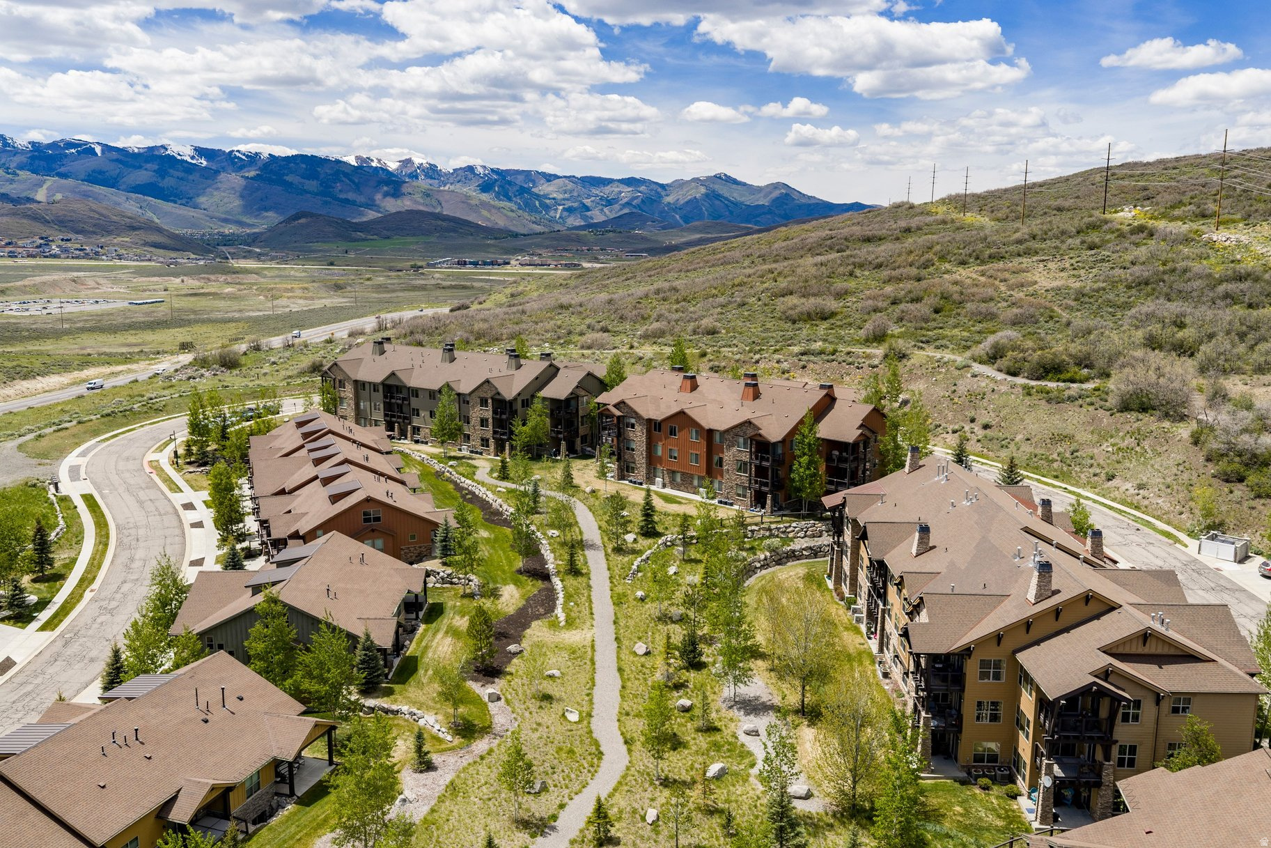 BLACK ROCK RIDGE - Residential
