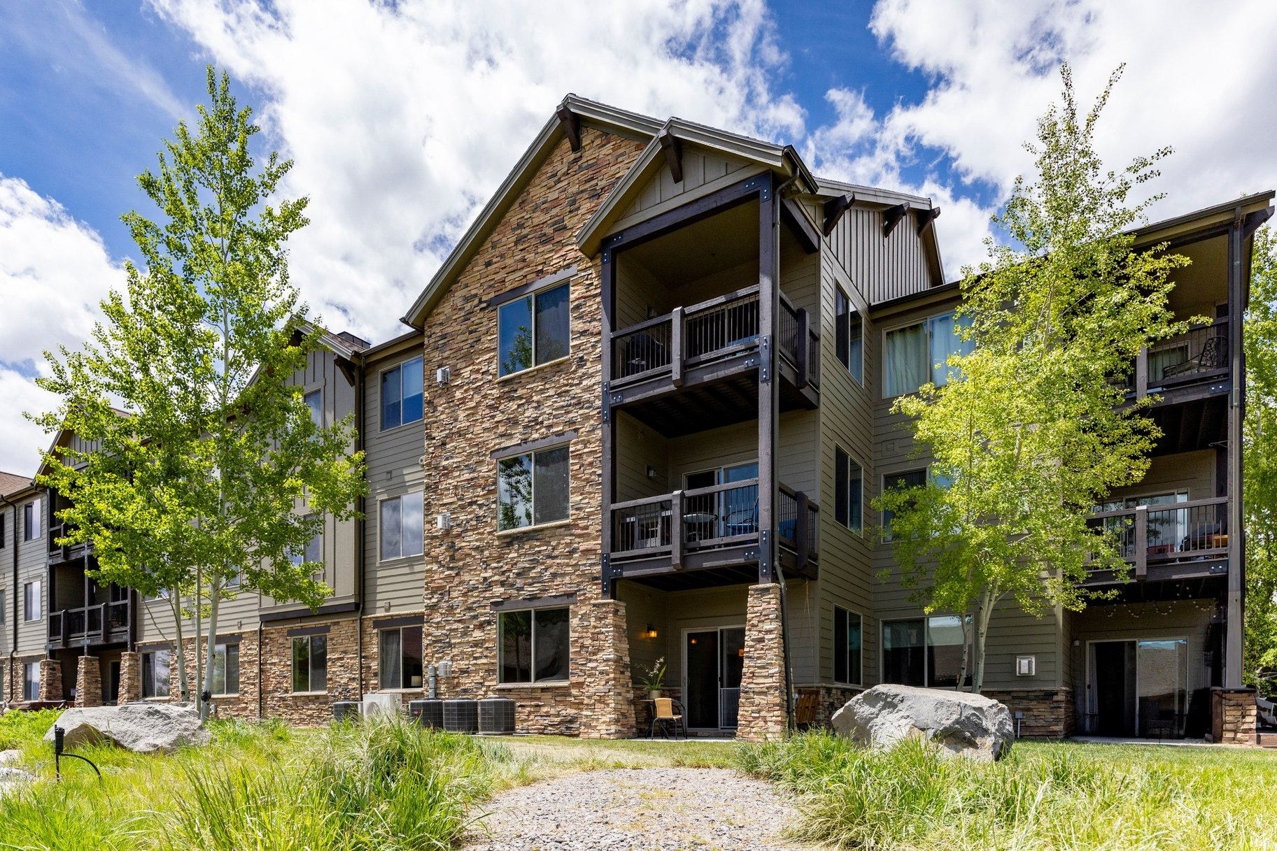 BLACK ROCK RIDGE - Residential