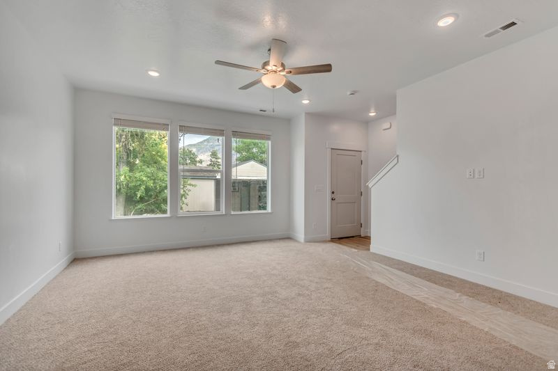 SPRINGVILLE TOWNS - Residential