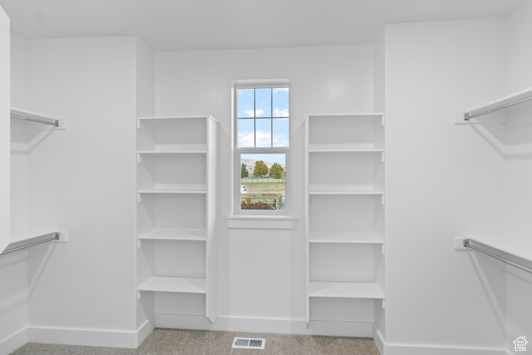 VINEYARD - Residential