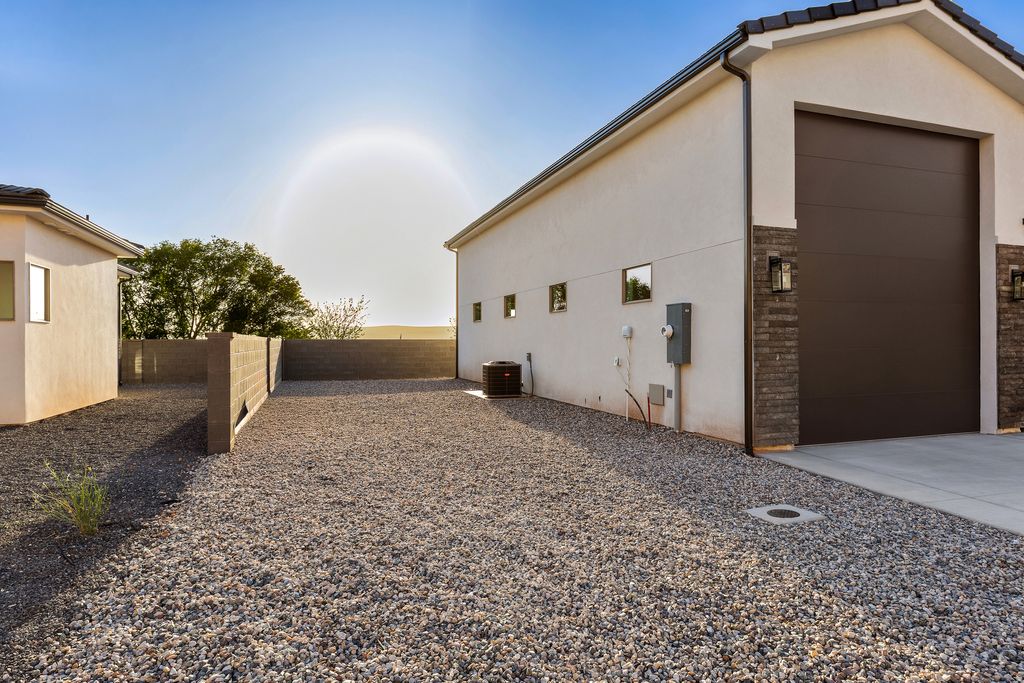 Photo of 417 N 200 E, La Verkin, UT 84745 (MLS # 2152787)
