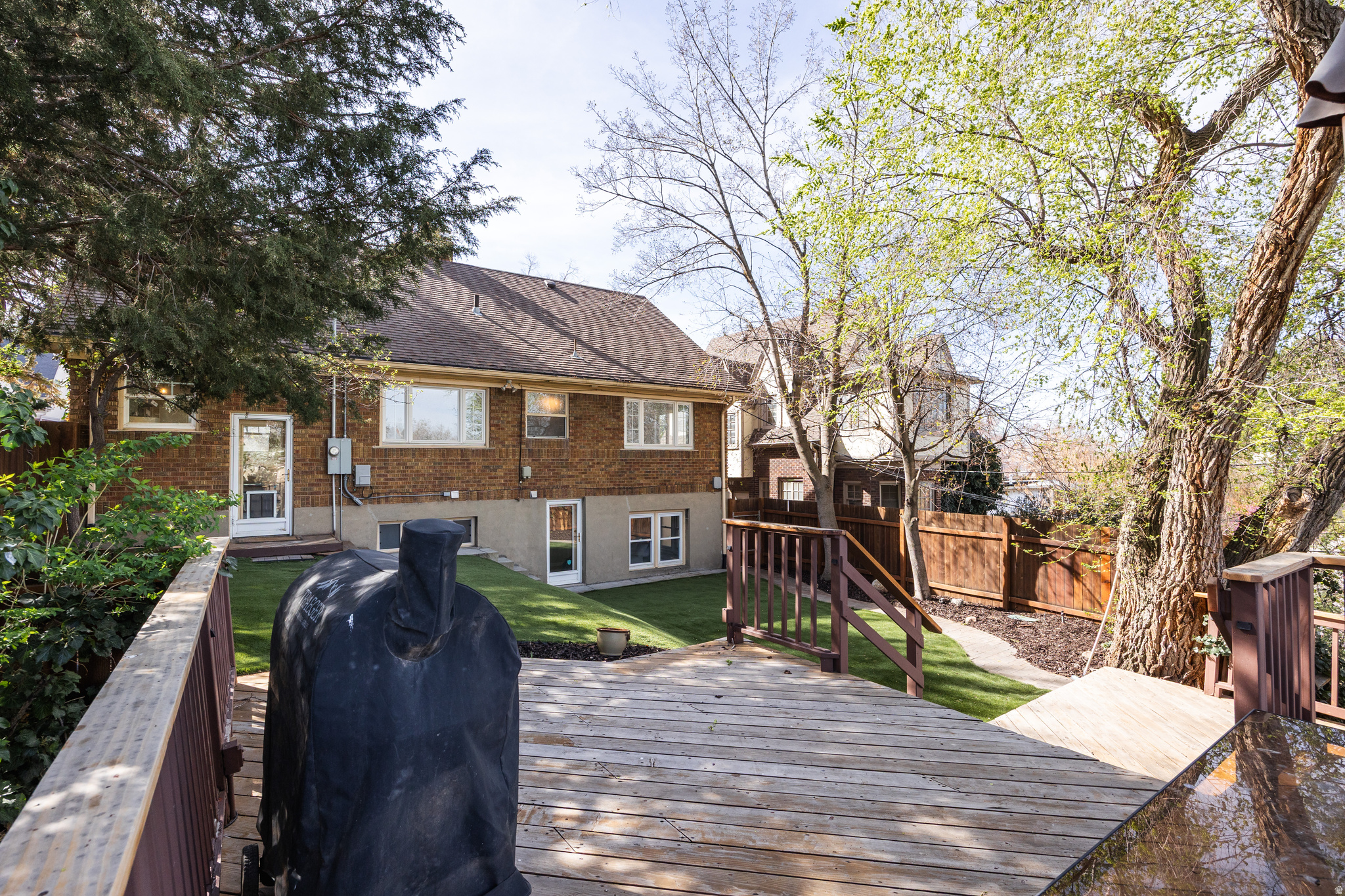 DOUGLAS PARK - Residential